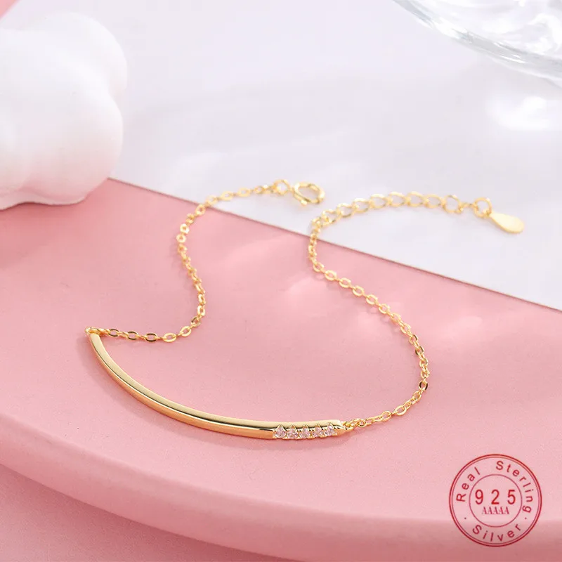 

925 Sterling Silver Smile Crystal Pavé Delicate Shape Pendant Bracelet Women Elegant Simple Party Gift Jewelry