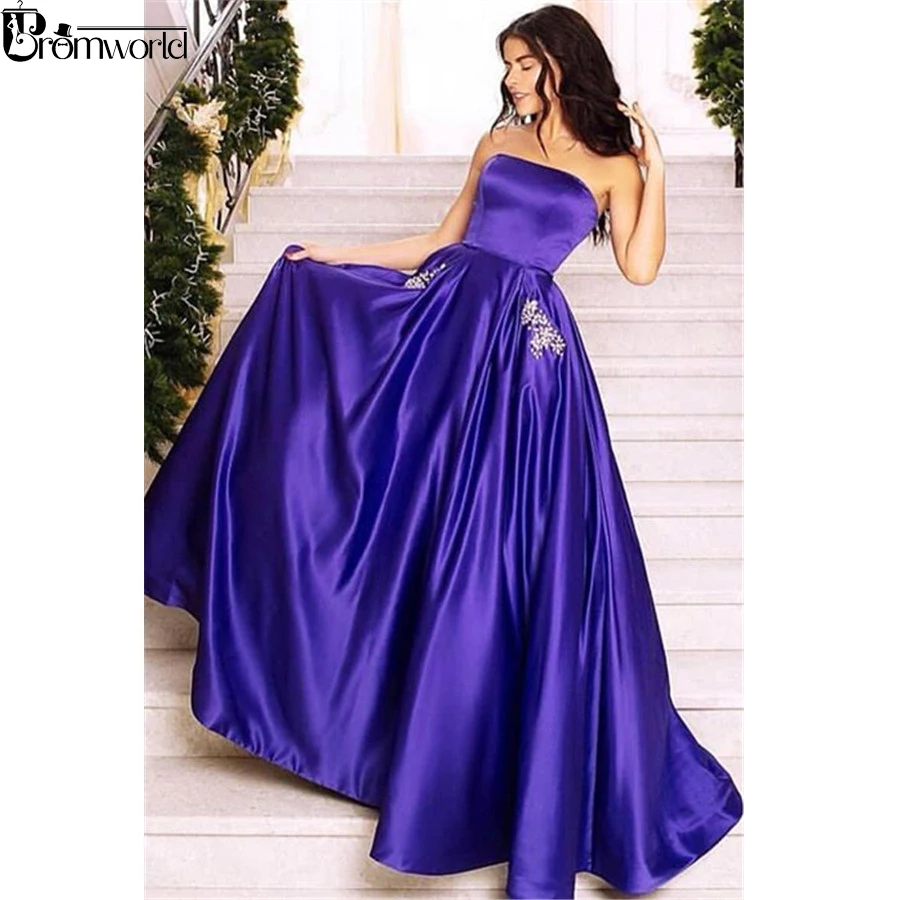 Великолепное атласное платье трапеция без бретелек для выпускного вечера с