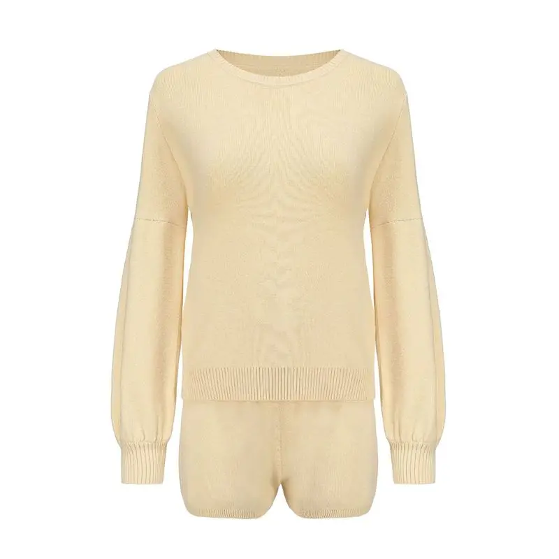 Женский комплект из 2 предметов: свитер с рукавами-фонариками и шорты трикотажная