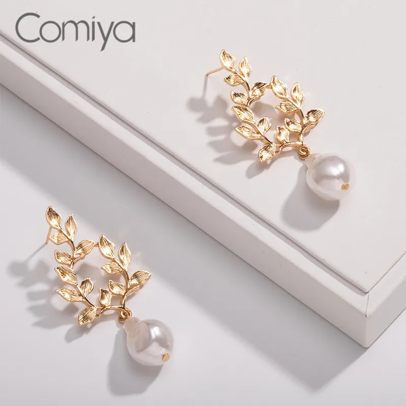 Женские акриловые серьги Comiya висячие с цветком из кристаллов и жемчугом