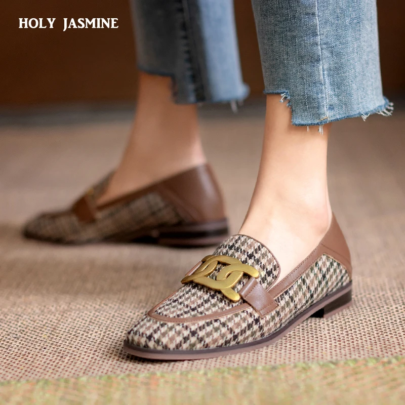 

Женские лоферы на низком каблуке, повседневные Нескользящие Туфли с круглым носком и металлическим декором, размеры 34-40, для весны, 2021