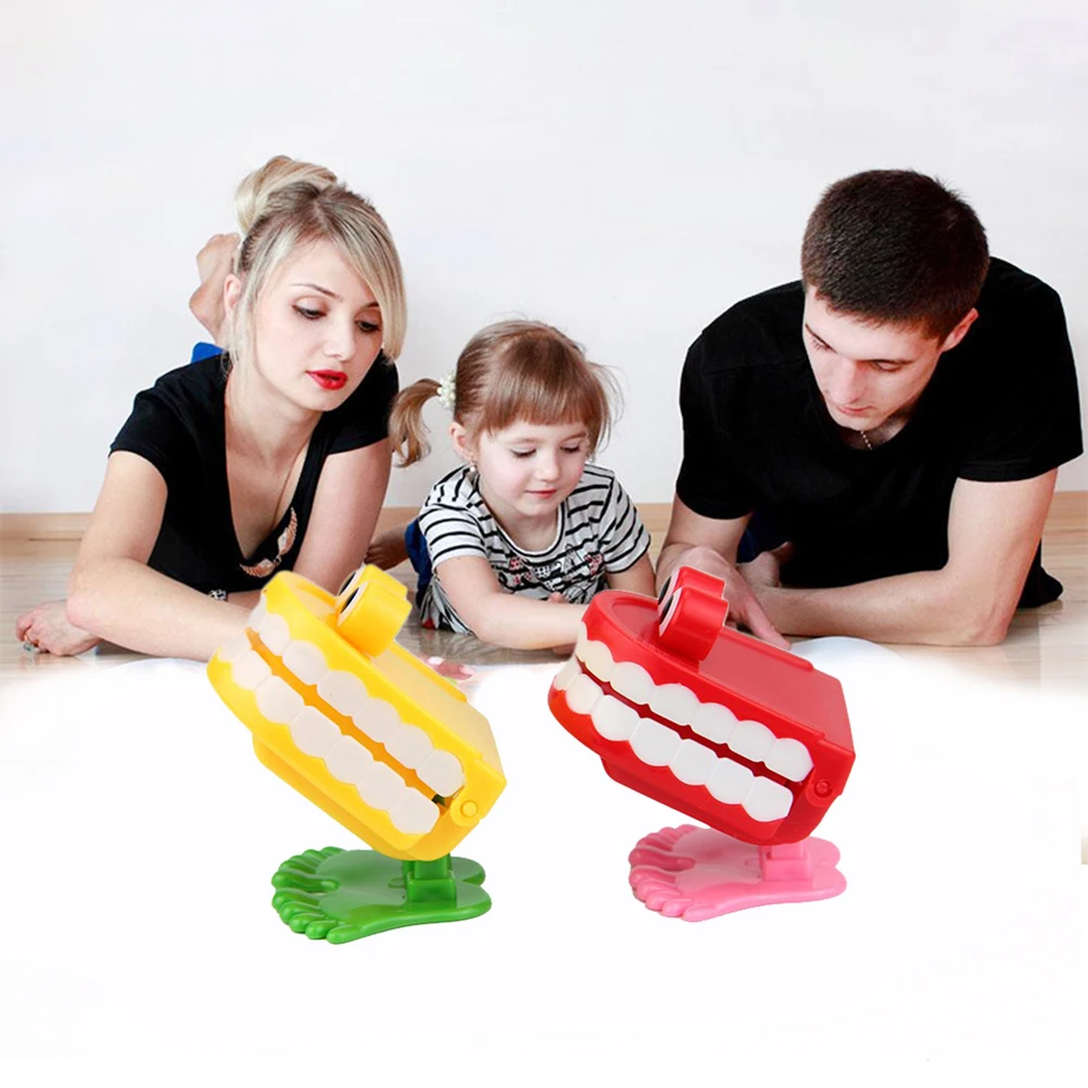 Развивающие игрушки 2 шт. случайный цвет детские зубы дизайн запуск заводная