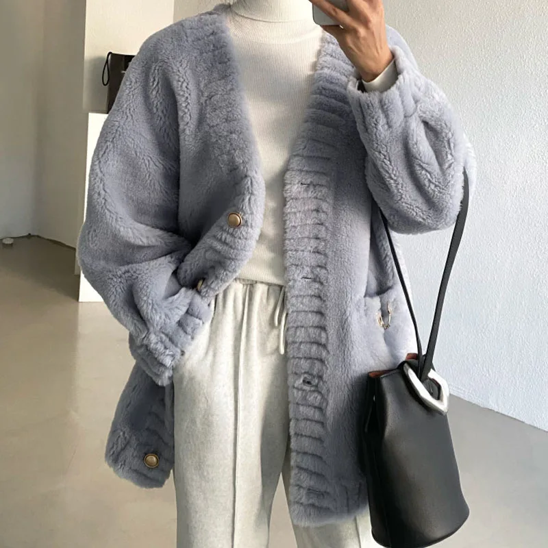 

Женская Шуба с двумя карманами, V-образным вырезом и длинным рукавом