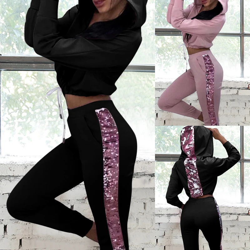 Костюм спортивный женский из двух предметов с капюшоном и блестками|Наборы для