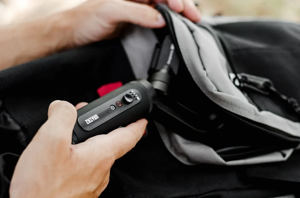 Zhiyun Smooth Q2 3-Axis смартфон ручной шарнирный стабилизатор для камеры GoPro, небольшой карман Размеры 360 градусов вращения для телефона 11 Pro Max S10 9