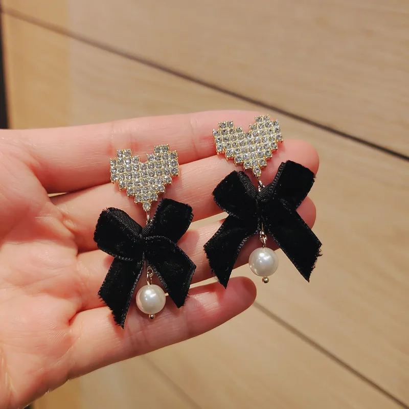 

Korean Velvet Black Red Bow Earrings Women's Rhinestone Temperament Wild Earring Female Love Cute Accessories Jewelry