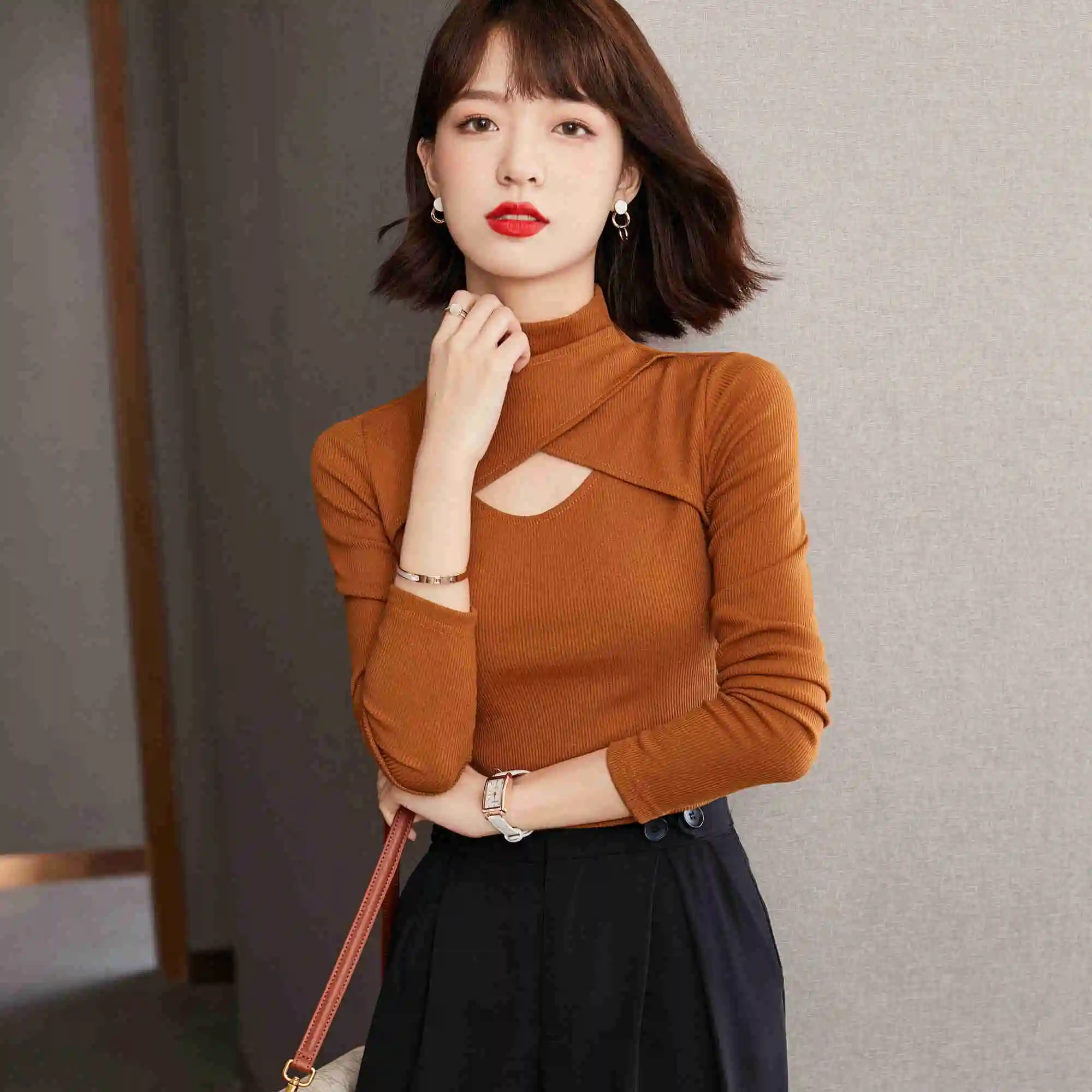 Новинка осени 2021 модная нижняя рубашка Ретро Топ для женщин длинная футболка