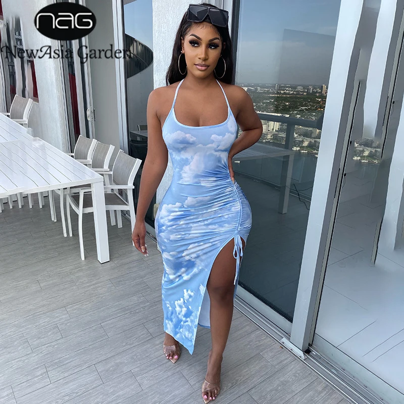 Женское платье макси на тонких бретельках с открытой спиной и разрезом сбоку |