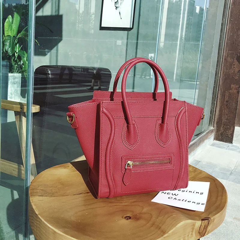 Сумка-мессенджер на одно плечо из натуральной кожи со смайликом 2019 |