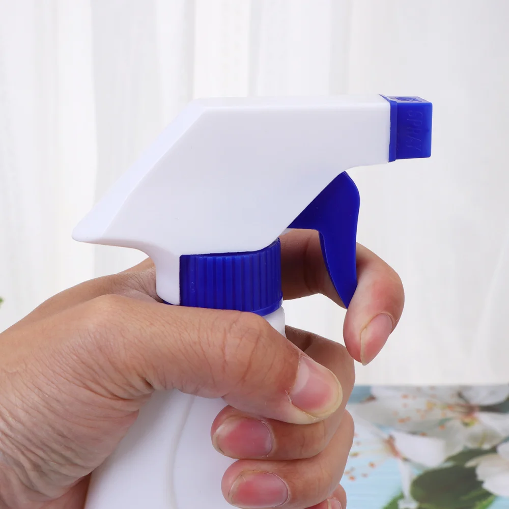 

5pcs 500ml Empty Spray Bottle with Button Water Sprayer for Kitchen Cleaning and