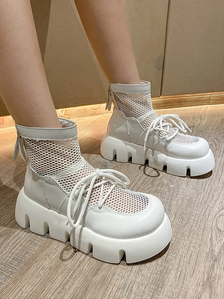 

Breathable And Comfortable Thick-Soled Zipper Short Tube Ladies Net Boots Summer Hot Sale Korean Solid Color Martin Boots.