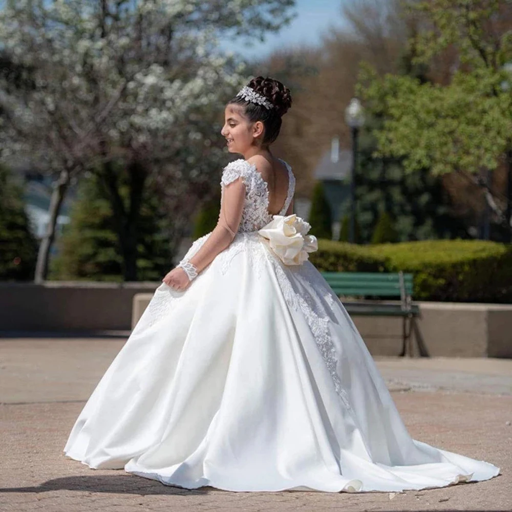 

Princess Flower Girl Dresses for Weddings Lace Applique Sheer Long Sleeves Ball Gown Puffy Backless Girls Birthday Dress