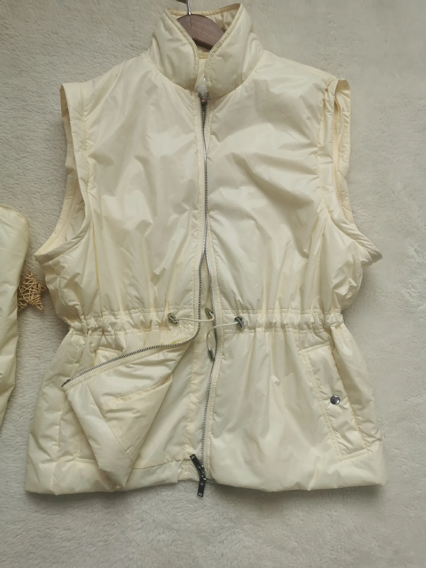 

2021 Early Spring New Retro Detachable Sleeves Drawstring Waist Small Stand-up Collar Casual Slim Light Cotton Jacket