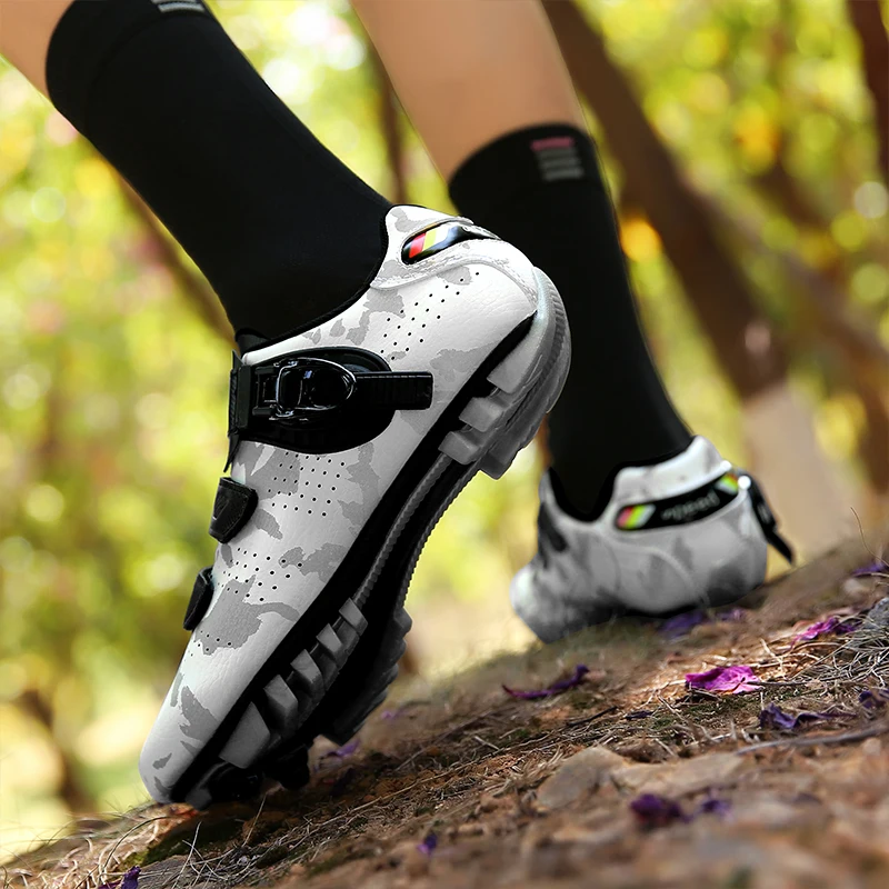 

2020 new mountain non-slip cycling shoes, road cycling shoes with lock, non-locking rubber sole cycling shoes