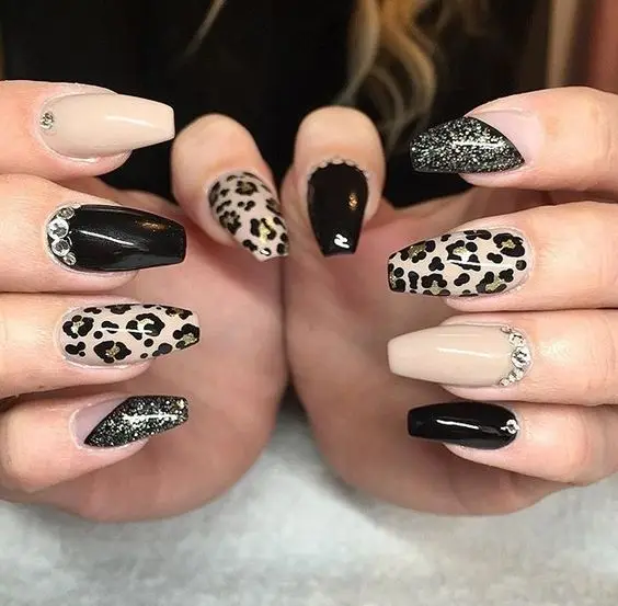 

10 Sheets/Set Leopard Wild Animal Skin Nail Foil Sticker Snake Print Nail Art Transfer Slider Sky Decoration