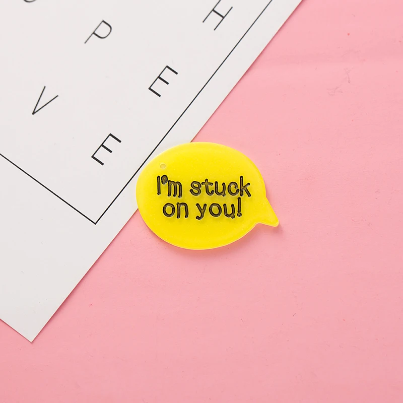 20 шт. разноцветные акриловые английские буквы Я прилипла на вас шармы милые