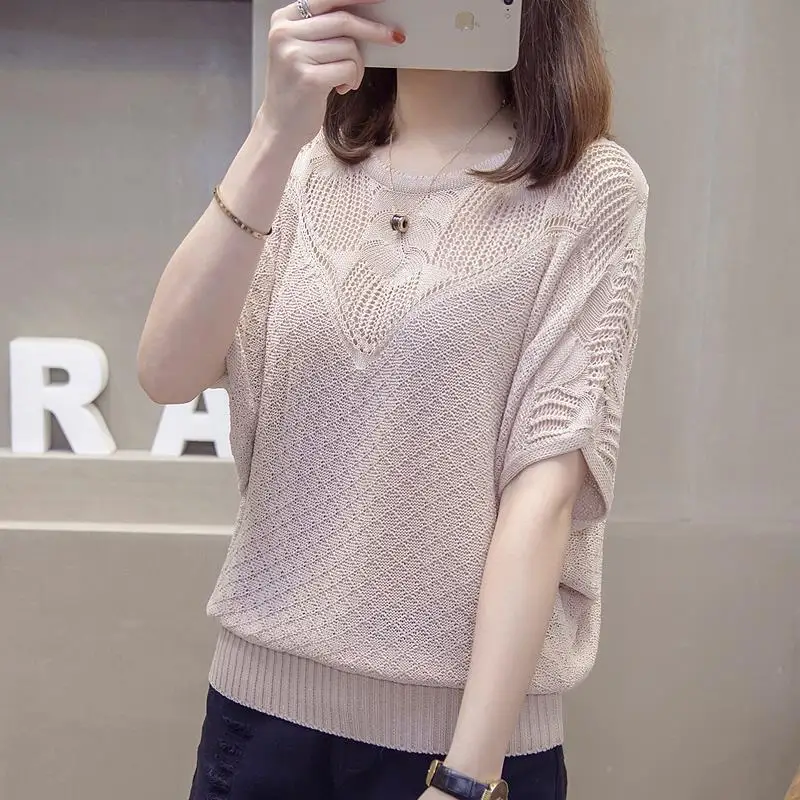 

Hollow out short sleeve 2021 spring and summer new women's knitted base shirt thin foreign style bat sleeve T-shirt