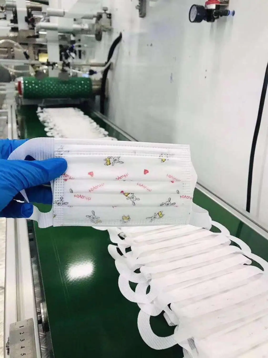 

Children Kids Protective Mask Factory Produce Disposable protective mask Hot Sell in Costo Supermarket 10,000 pieces