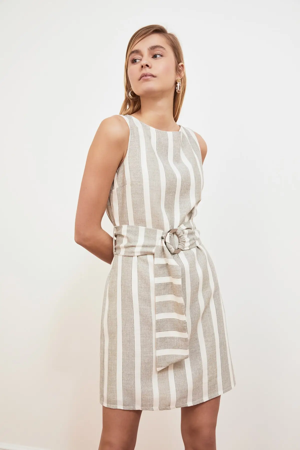 

Trendyol Arched Dress TWOSS19XN0010