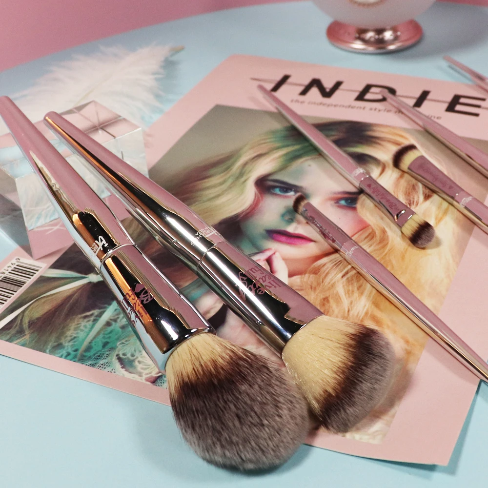Набор кистей для макияжа IT Cosmetics набор из 8 профессиональных кисточек пудры румян