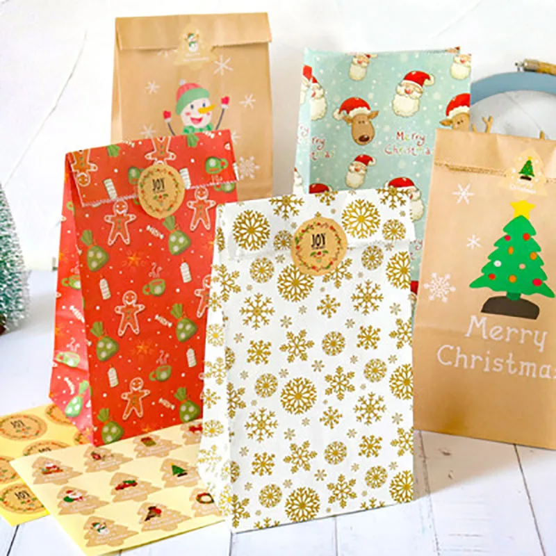 

12pcs Christmas Kraft Paper Bag Christmas Party Gift Bag Holiday Candy Cookie Bag Packaging Supplies Christmas Snowman Sticker