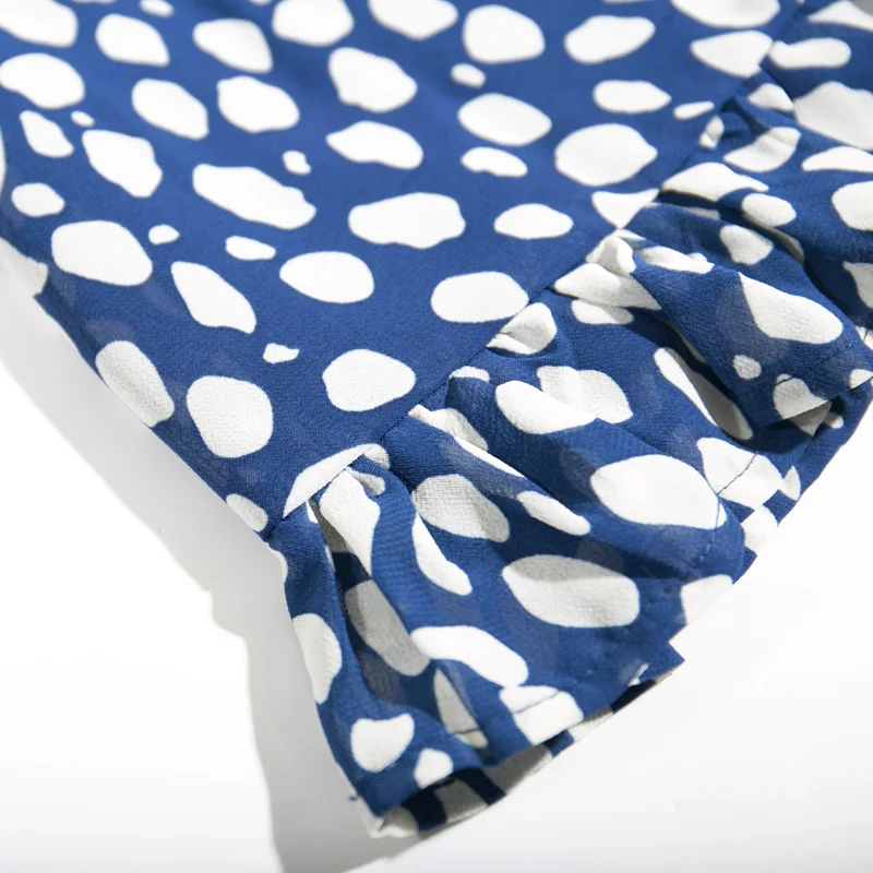 Летнее женское платье повседневное приталенное с бантом и принтом | Женская