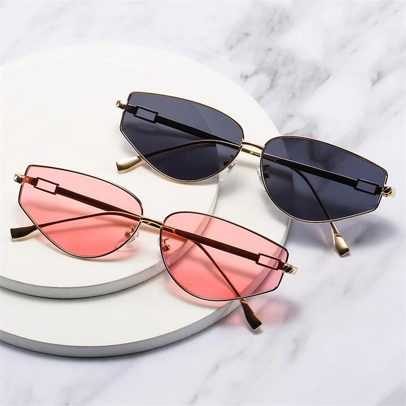 

New women fashion small frame irregular sunglasses trend jelly color sunglasses for women street shooting catwalk party glasses
