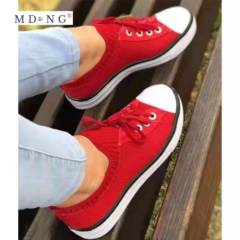 MDNG 2021 Spring and Autumn Casual Soft-soled Round Toe Knit Stretch White Shoes Women's Lace-up Canvas Shoes Big Size Loafers