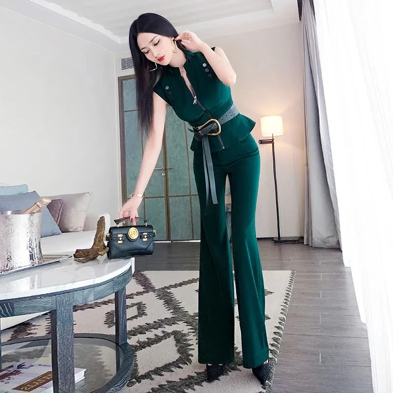 Женский комплект из двух предметов блузка без рукавов с воротником стойкой на