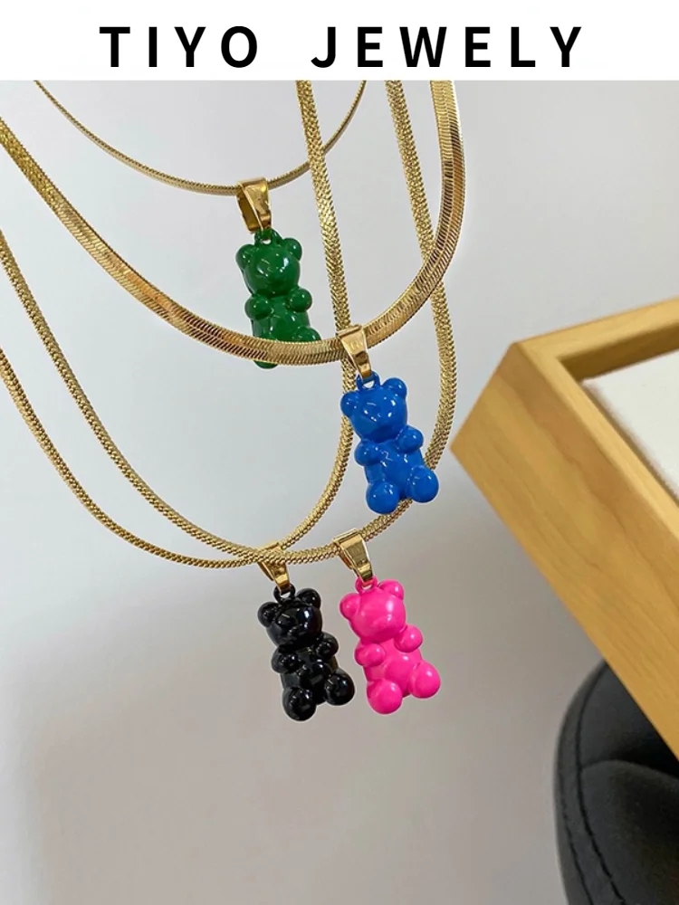 

TIYO Cute Jewelry Resin Little Bear Pendant Necklace 2021 New Trend Titanium Steel Necklace For Women Accessories