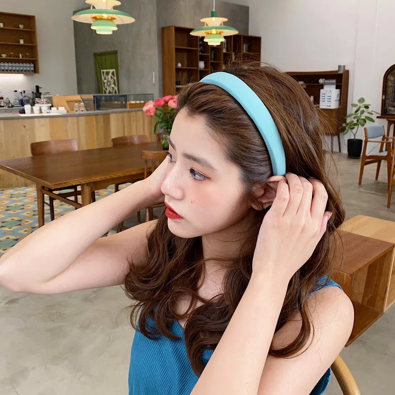 Ободок для волос карамельных цветов простой нескользящий обруч мытья лица