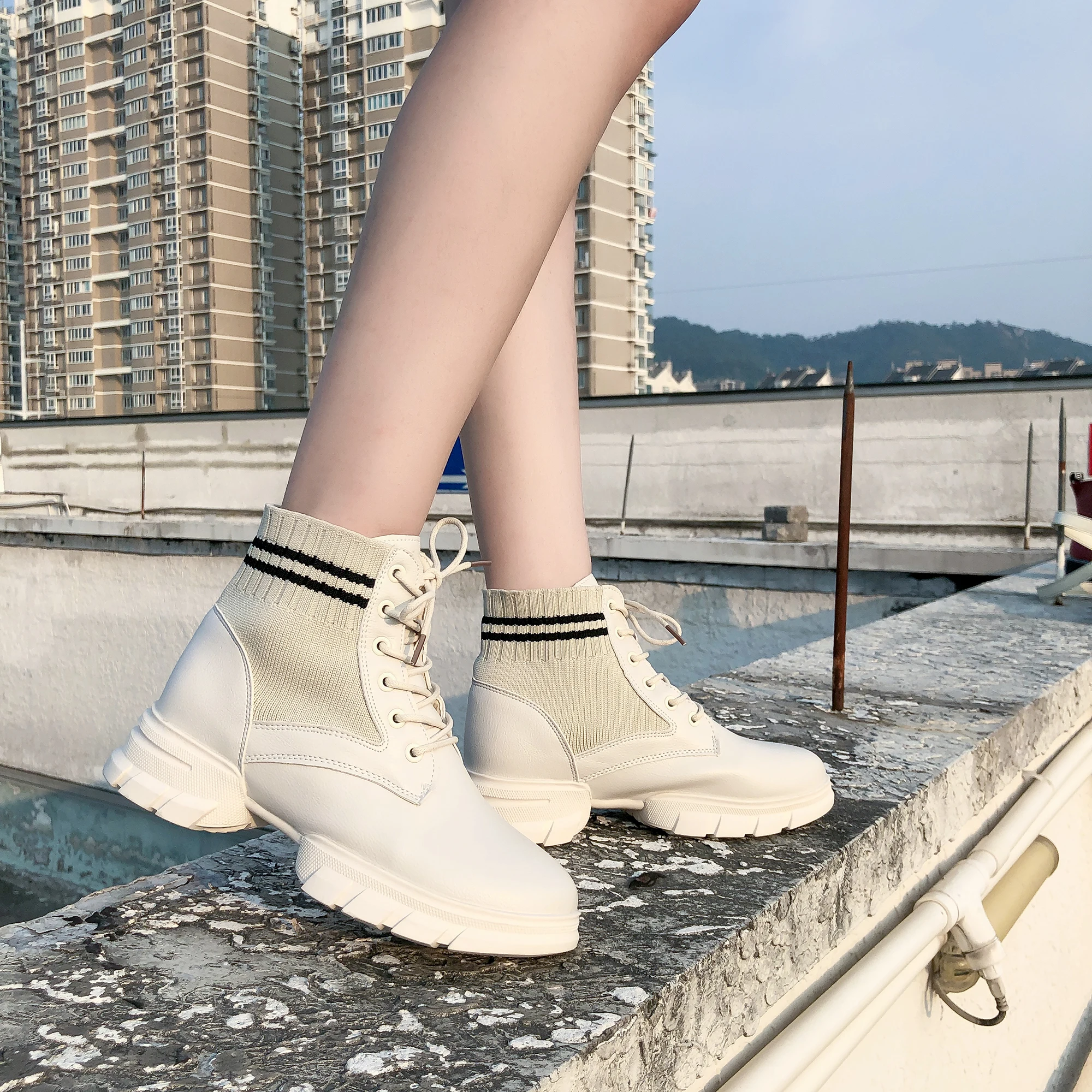 2019 new fashion casual female Martin boots knit comfortable breathable lace women's thick with tube shoes | Обувь