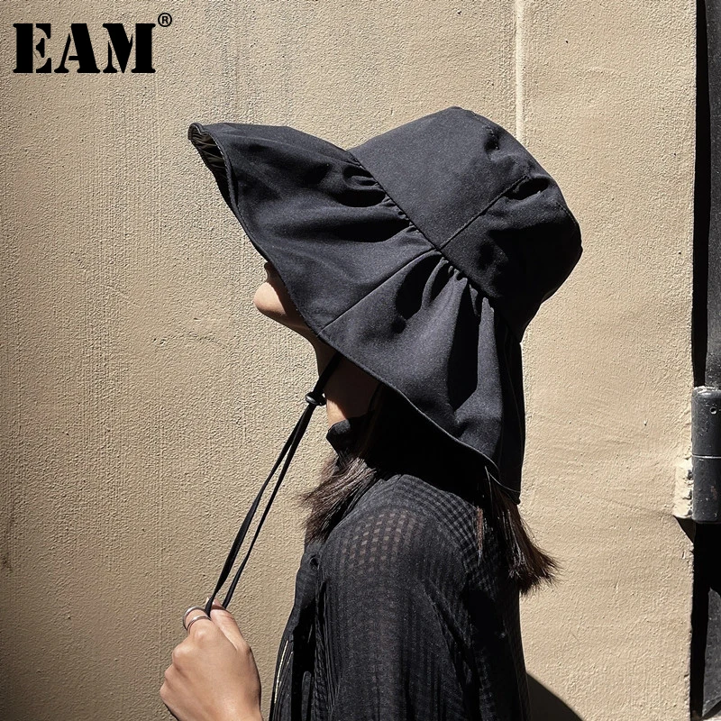 

[EAM] Women Black Pleated Big Size Fishermen Hat New Round Dome Temperament Fashion Tide All-match Spring Autumn 2021 1DD8398