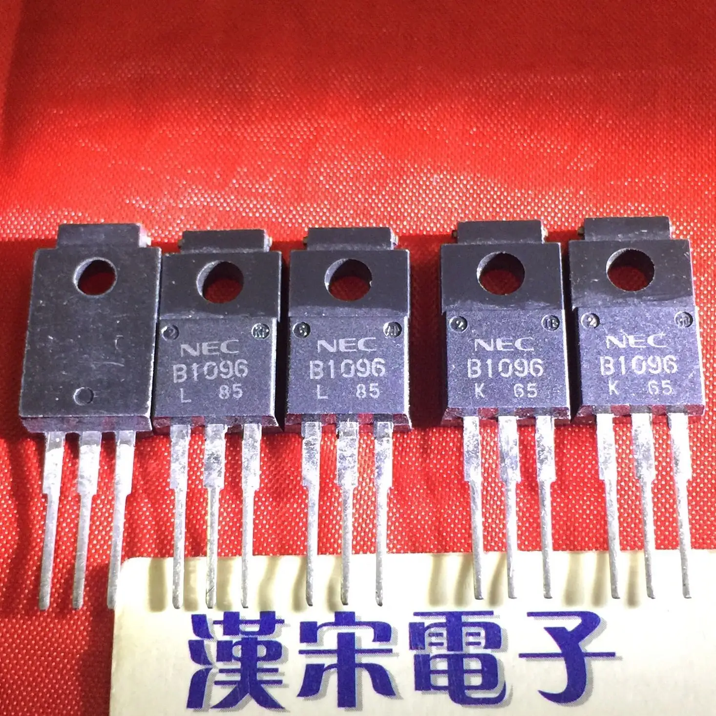 

Free shipping 2SB1096-L 2SB1096-K B1096 TO-220F 10PCS