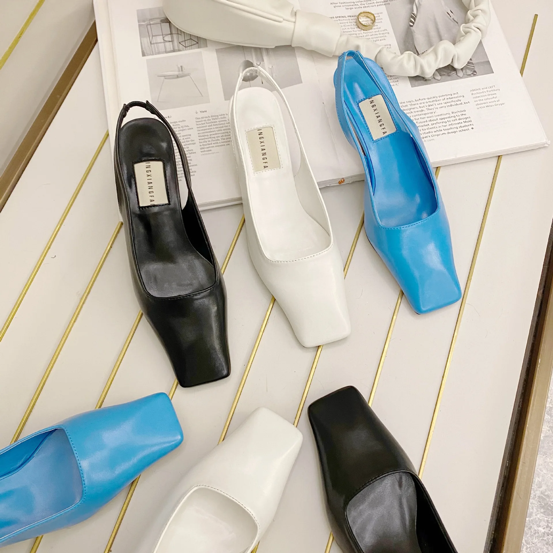 ?? 韓国スタイルのスクエアヘッドシューズ,浅い口のシューズ,シンプルで用途の広い,バックルヒール,新しいコレクション2020