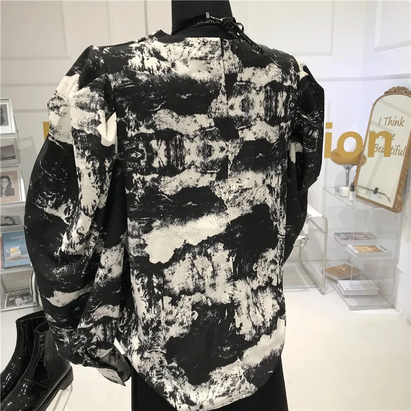 

Printing Round Neck Pullover Shirt Women's Long Sleeve 2020 Autumn New Design Sense Top Streetwear Print Puff Sleeve Tshirt