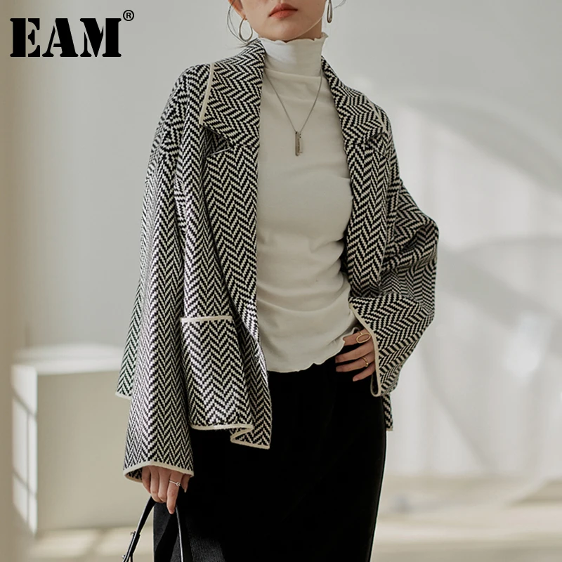 

[EAM] Striped Big Size Knitting Cardigan Sweater Loose Fit V-Neck Long Sleeve Women New Fashion Tide Autumn Winter 2022 1DE5971