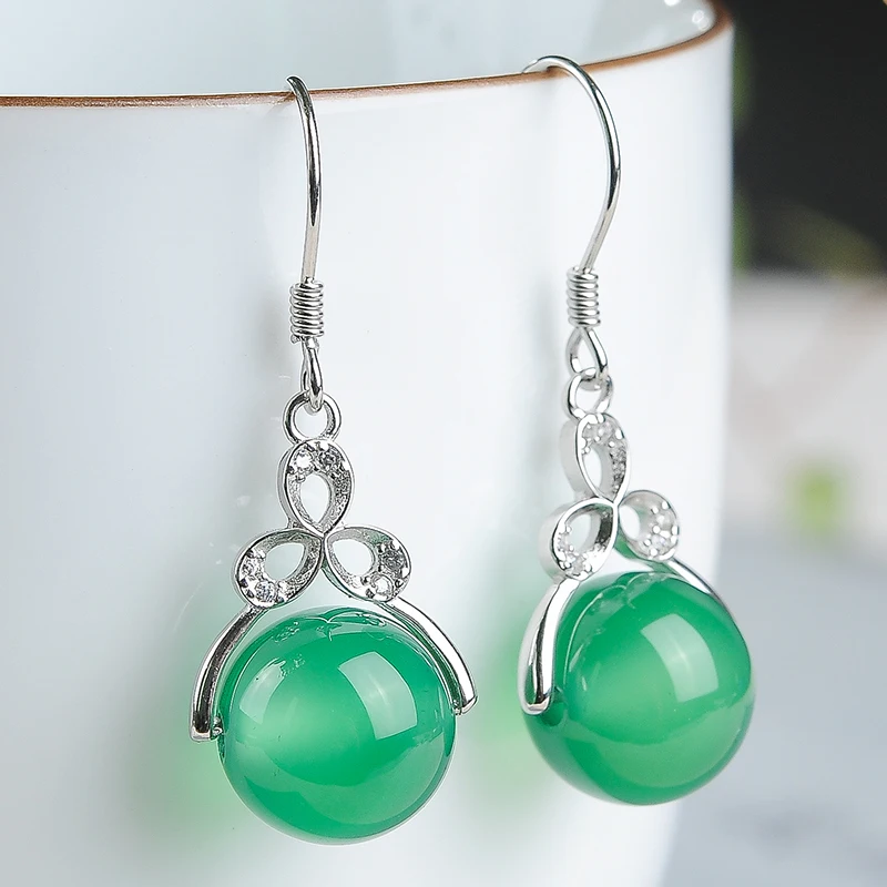 Женские серьги из бисера инкрустированные зелеными нефритовыми бусинами 925 |
