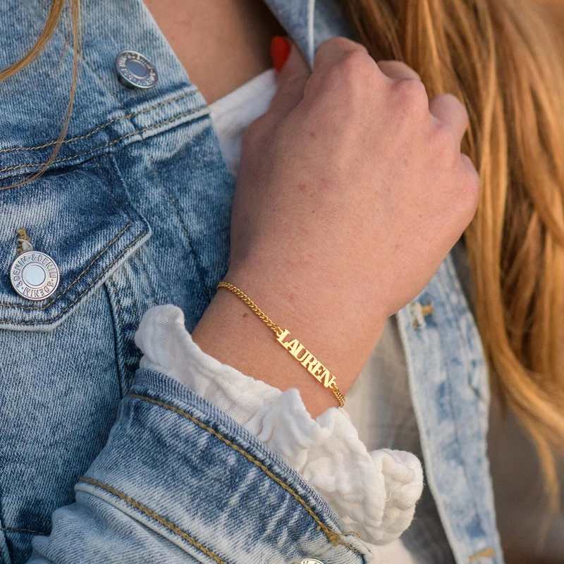 

Custom Name Bracelet For Women Curb Chain Handmade Engraved Handwriting Love Bangle Stainless Steel Jewelry Halloween Gift