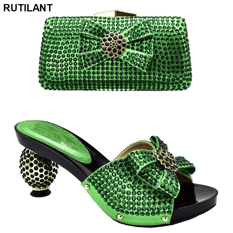 Новое поступление аксессуары и сумки подходящий набор украшенный туфлями сумкой