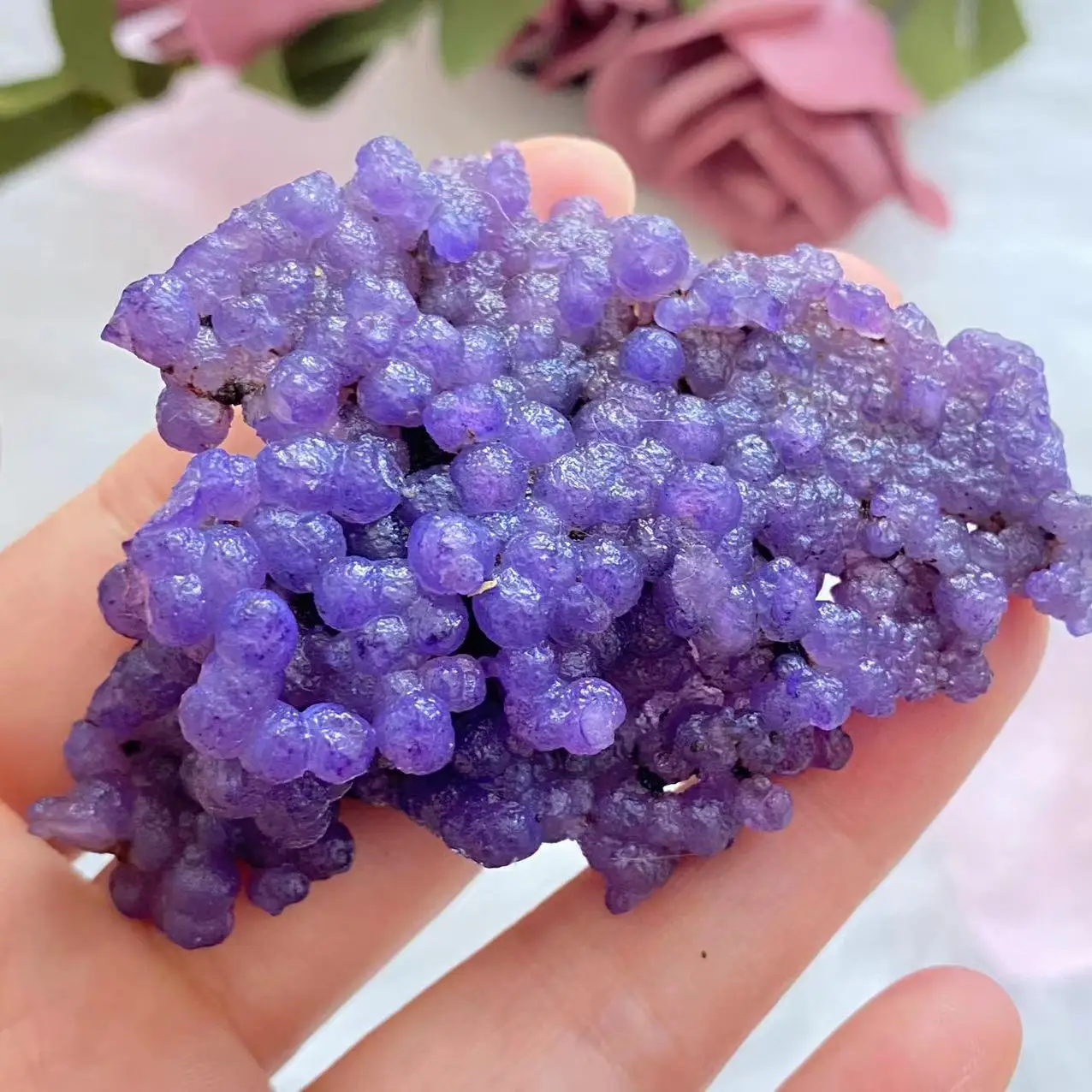 

Natural grape agate crystal quartz energy gem mineral specimen Reiki healing room decoration gift
