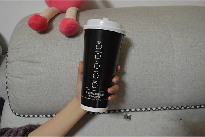 50 шт утолщенная 400 мл 500 мл Одноразовая чашка для чая черная «Hot Drink Coffee» бумажная чашка креативная упаковка на вынос кружки с крышками