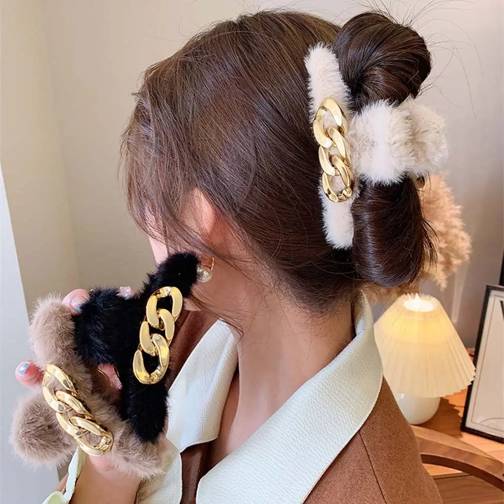 

Korean Large Plush Metal Chain Hairpin Temperament Elegant Shark Clip Female Hair Clips Autumn and Winter Hair Accessories