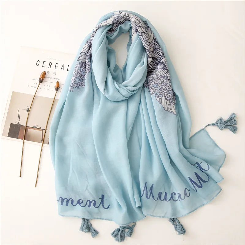 

2021 Women Spain Luxury Lovely Floral Tassel Viscose Shawl Scarf Lady Print Soft Wrap Pashmina Stole Bufandas Muslim Hijab Sjaal