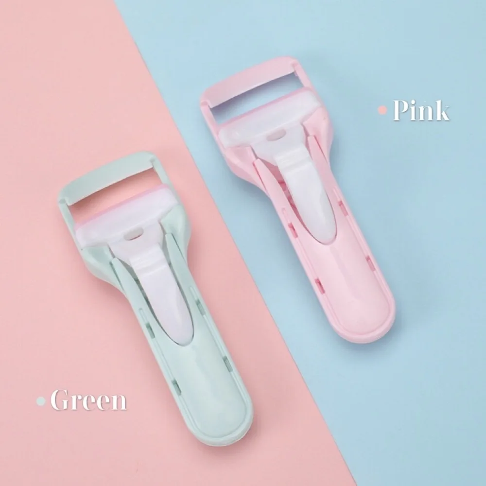 Щипцы для завивки ресниц нажимного типа можно использовать в течение