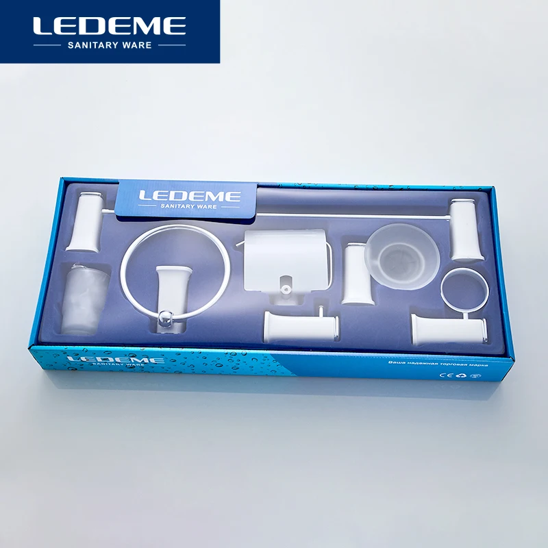 LEDEME набор аксессуаров для ванной комнаты настенный из белой и хромированной