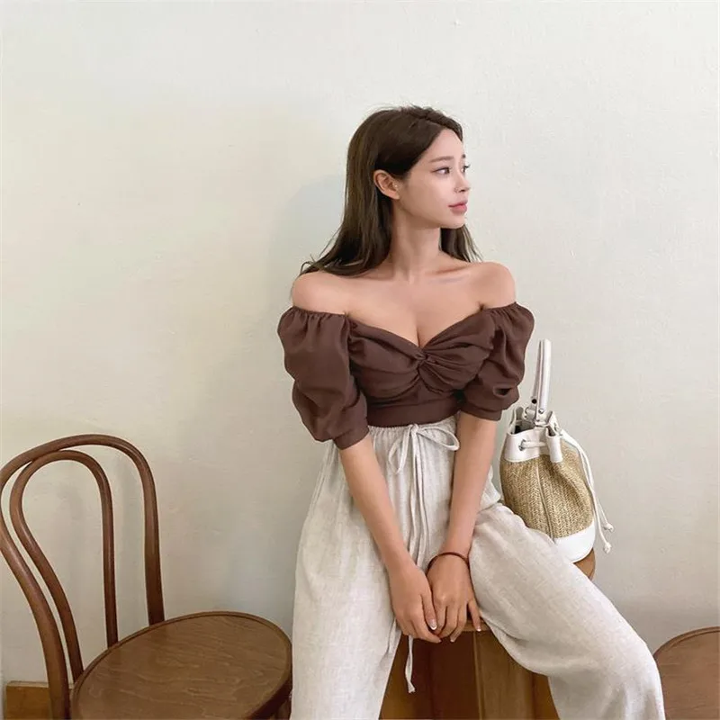 

Shirts & Blouses