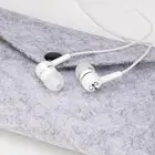 Проводные наушники-вкладыши с микрофоном