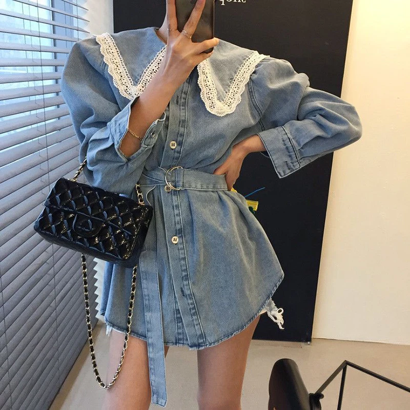 

SHENGPLLAE Lace Patchwork Large Lapel Dress Women's Spring 2021 New Single Breasted Lace Up Waist Puff Sleeve Denim Dress 5B966