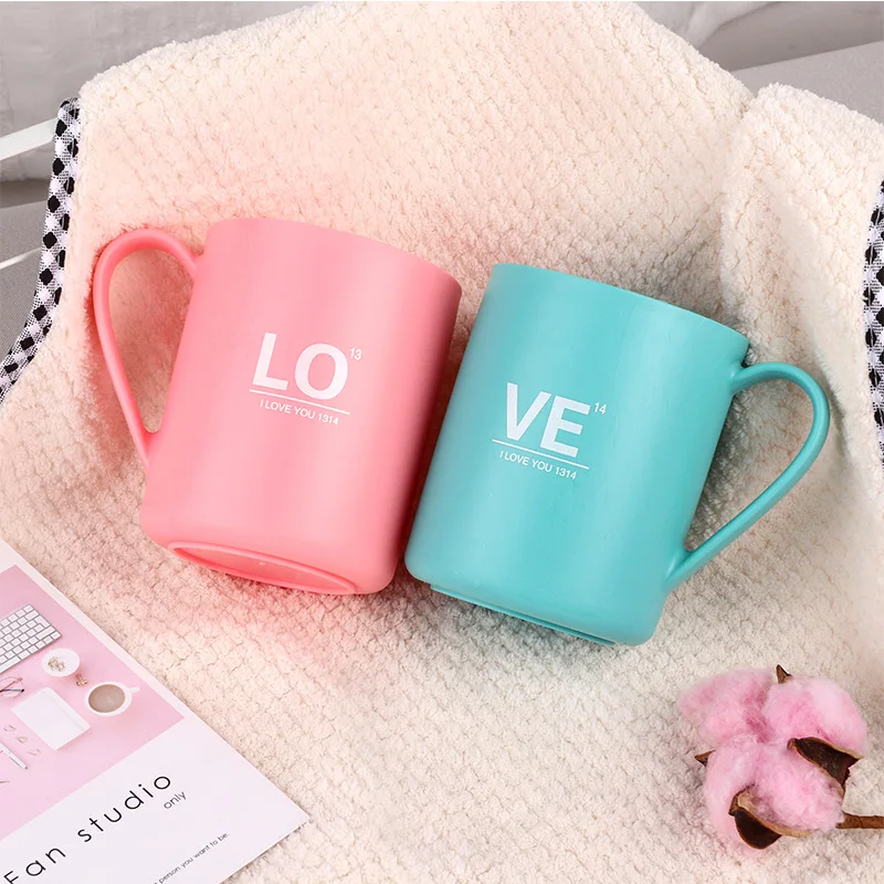 

Creative Couple Wash Cups LOVE Married A Pair Of Plastic Toothbrushing Cups Mouthwash Cups Bathroom Tooth Cylinder Wholesale